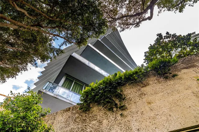 $13,500,000 | 2675 South Bayshore Drive, Unit 1601S, Miami, FL 33133