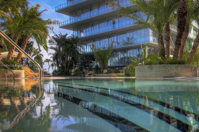 $13,500,000 | 2675 South Bayshore Drive, Unit 1601S, Miami, FL 33133