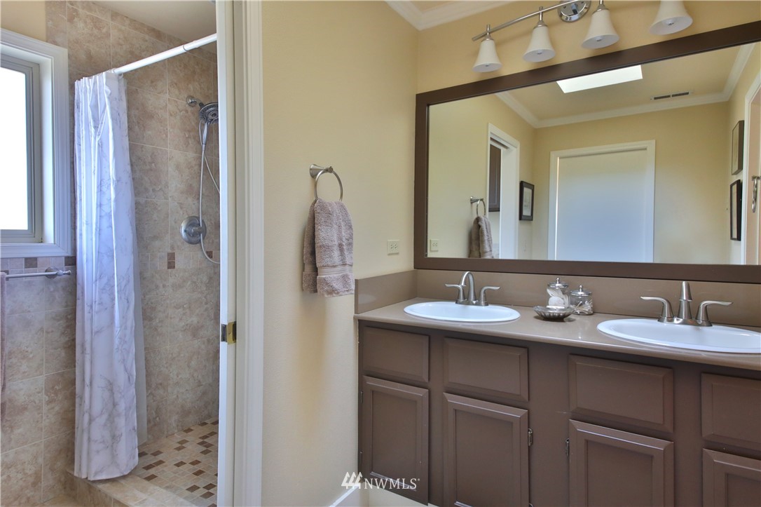 5921 Mutiny Bay Road Freeland, WA 98249 - Photo 19 of 40