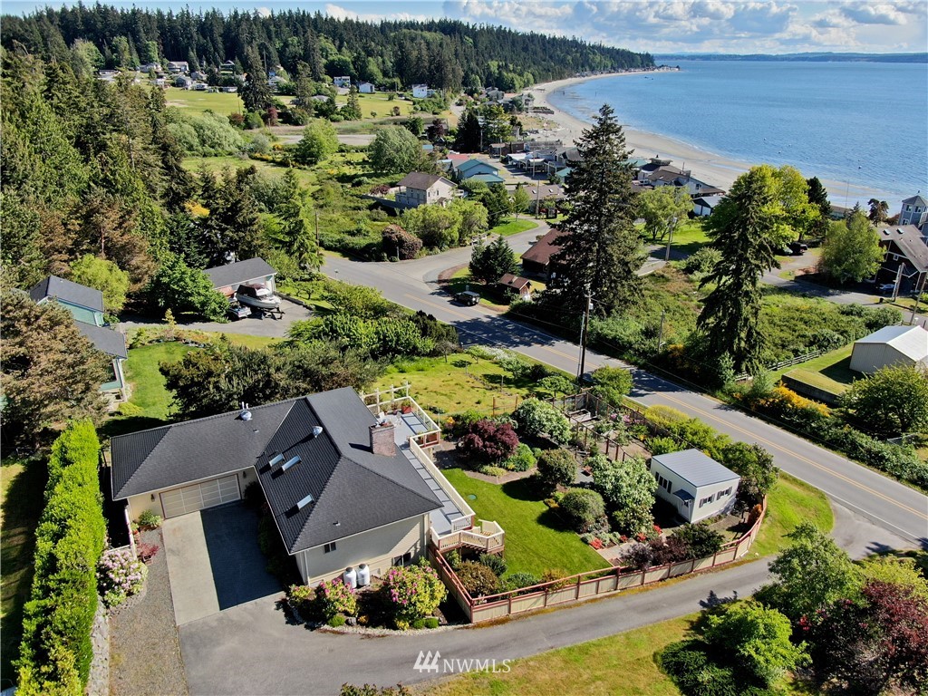 5921 Mutiny Bay Road Freeland, WA 98249 - Photo 3 of 40