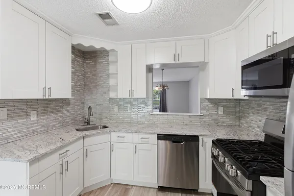 $3,000 | 5 Whistler Drive, Unit 8, Freehold, NJ 07728
