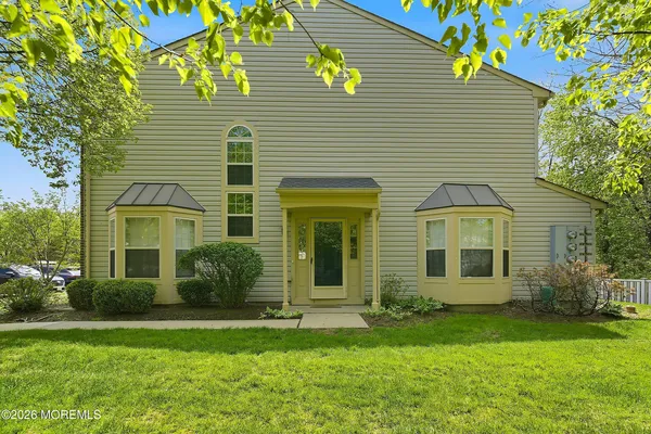 $3,000 | 5 Whistler Drive, Unit 8, Freehold, NJ 07728