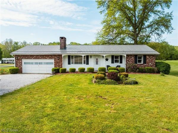 $1 | 41165 Highway 36, Warsaw, OH 43844