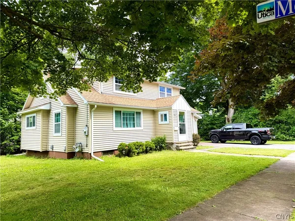 $244,900 | 204 Melrose Place, Utica, NY 13502