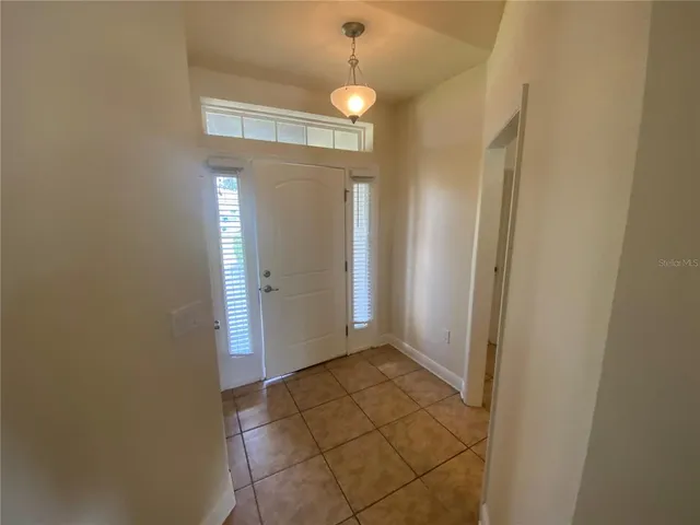 $1,975 | 2201 Angel Fish Loop, Leesburg, FL 34748