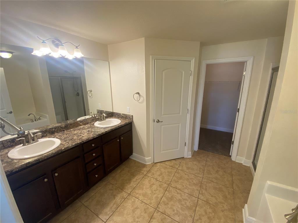 2201 Angel Fish Loop Leesburg, FL 34748 - Photo 10 of 18