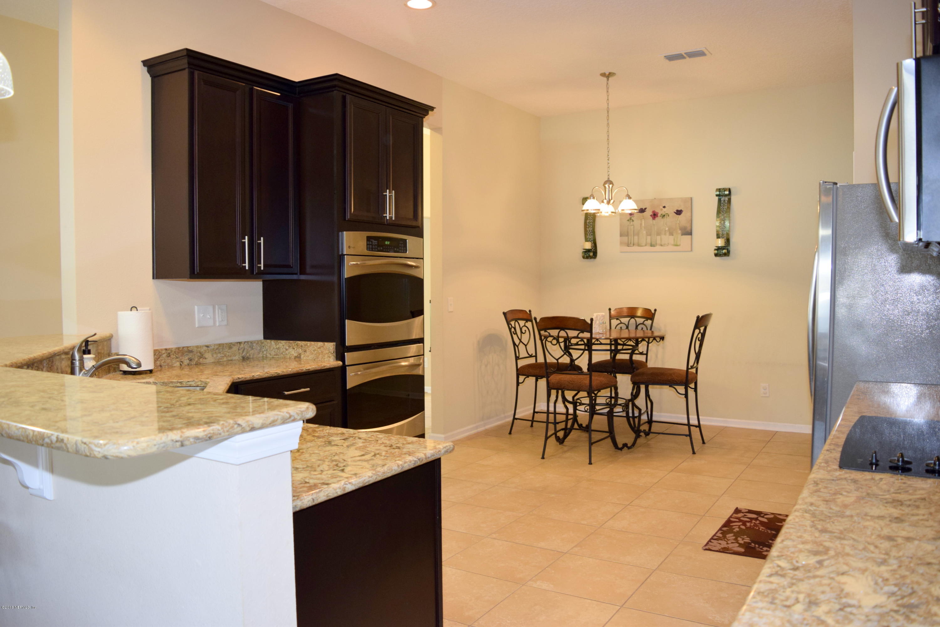 4057 Trail Ridge Road Middleburg, FL 32068 - Photo 15 of 47 Large kitchen area