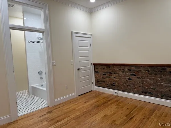 $1,400 | 141 South Peterboro Street, Lenox, NY 13032