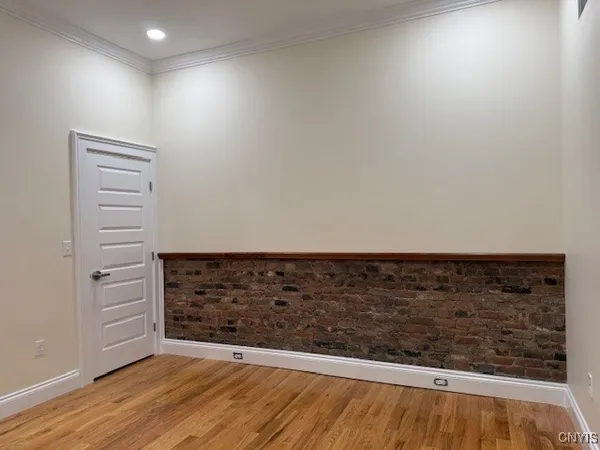 $1,400 | 141 South Peterboro Street, Lenox, NY 13032