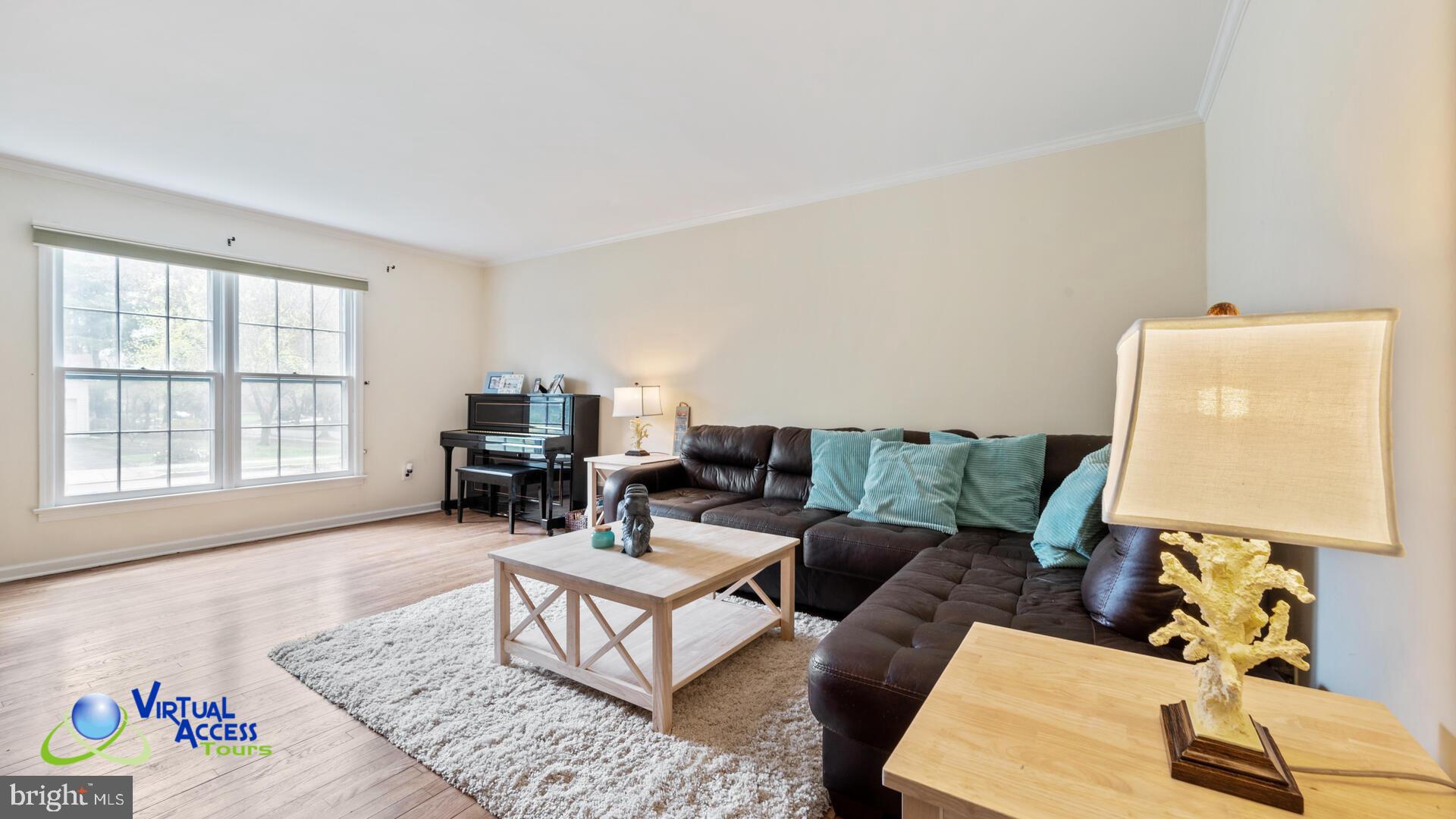 17 Melville Road Princeton Junction, NJ 08550 - Photo 12 of 40 Living Room