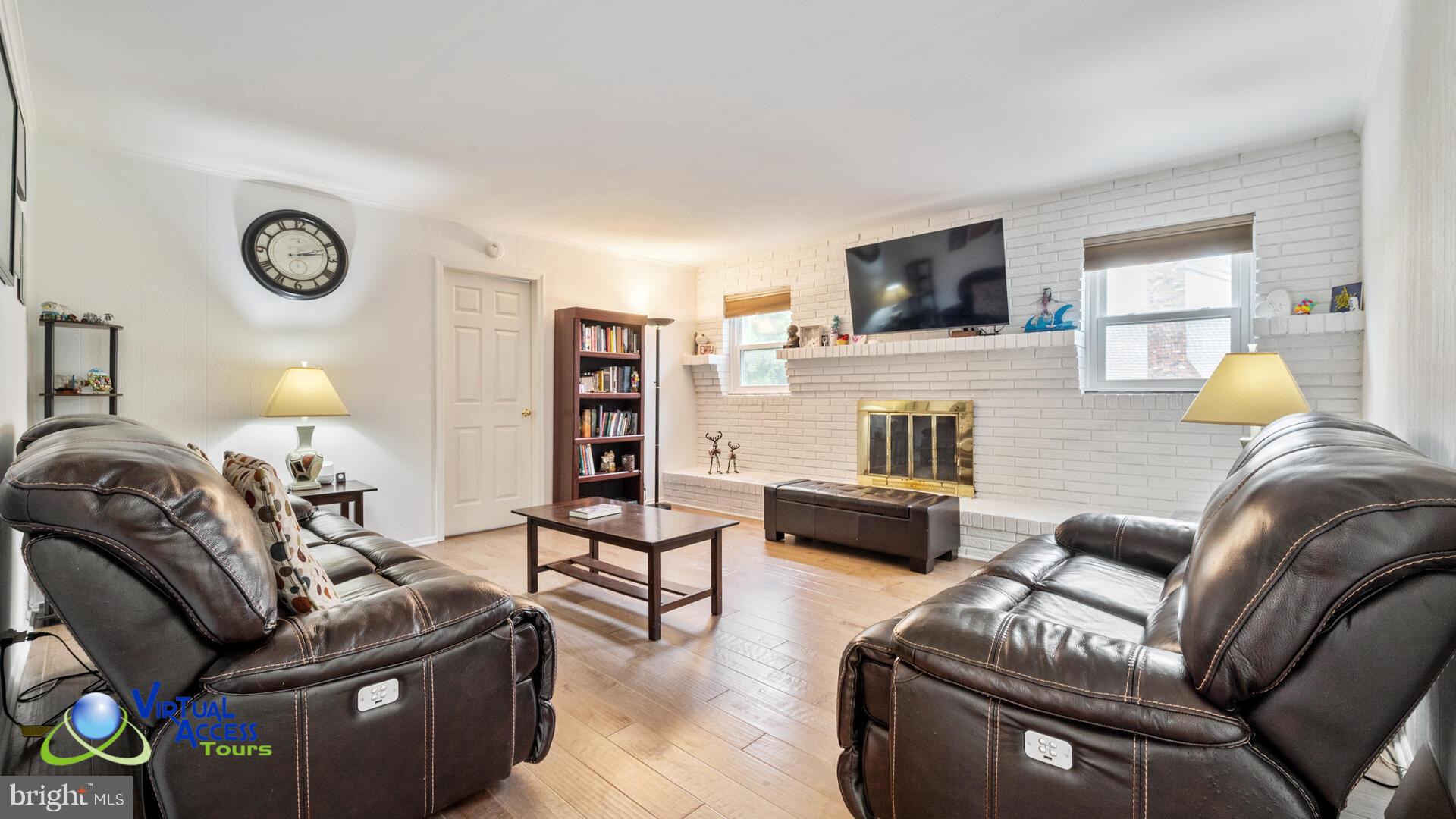 17 Melville Road Princeton Junction, NJ 08550 - Photo 15 of 40 Family Room