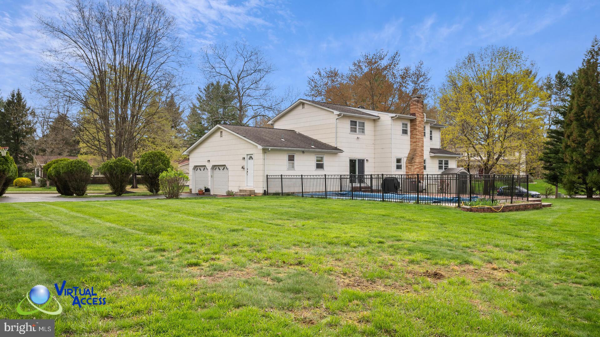 17 Melville Road Princeton Junction, NJ 08550 - Photo 33 of 40 Exterior Back