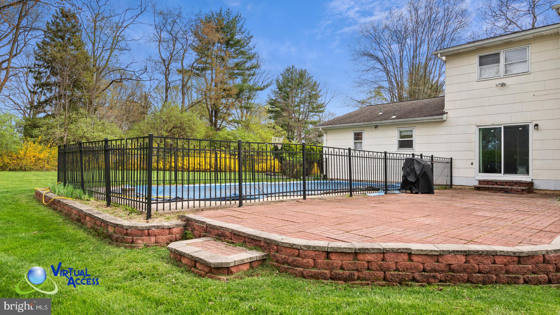 17 Melville Road Princeton Junction, NJ 08550 - Photo 35 of 40 Patio/Pool area
