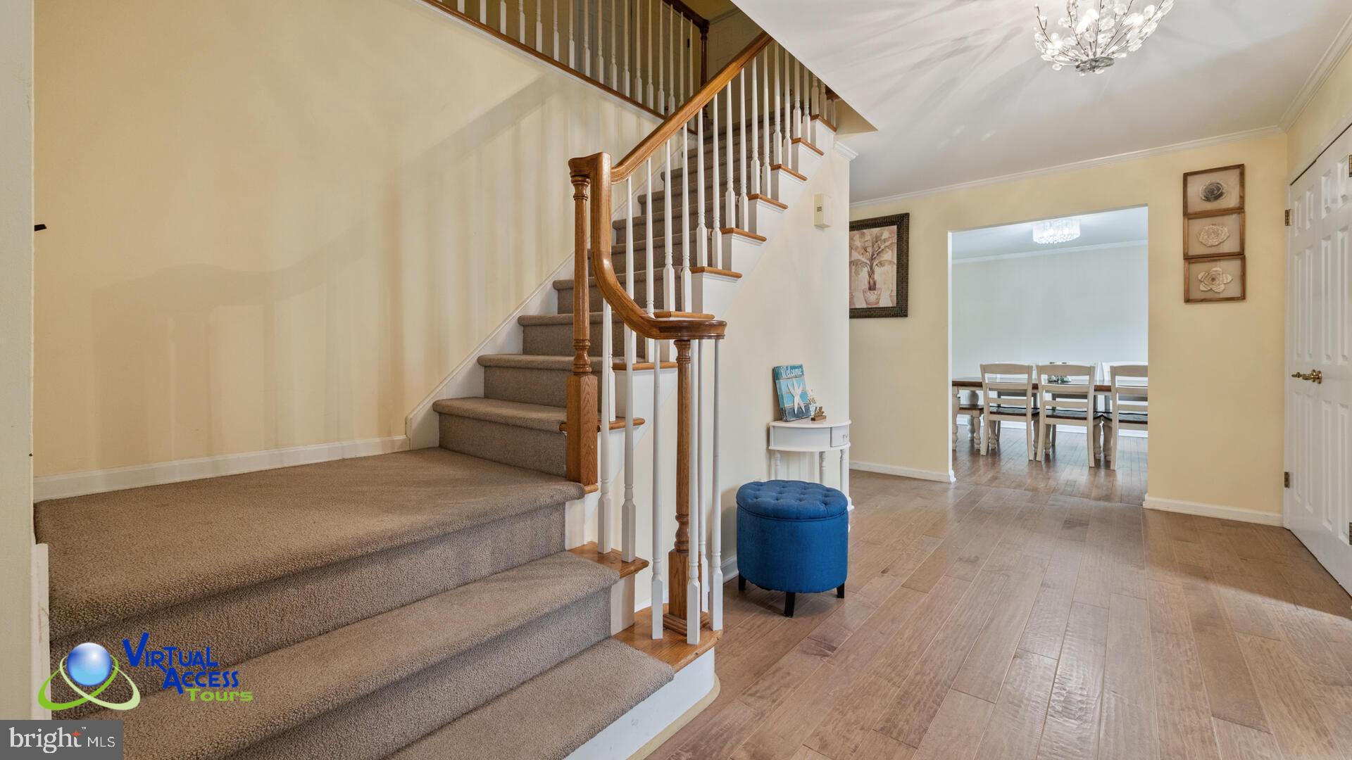 17 Melville Road Princeton Junction, NJ 08550 - Photo 5 of 40 Entry Foyer