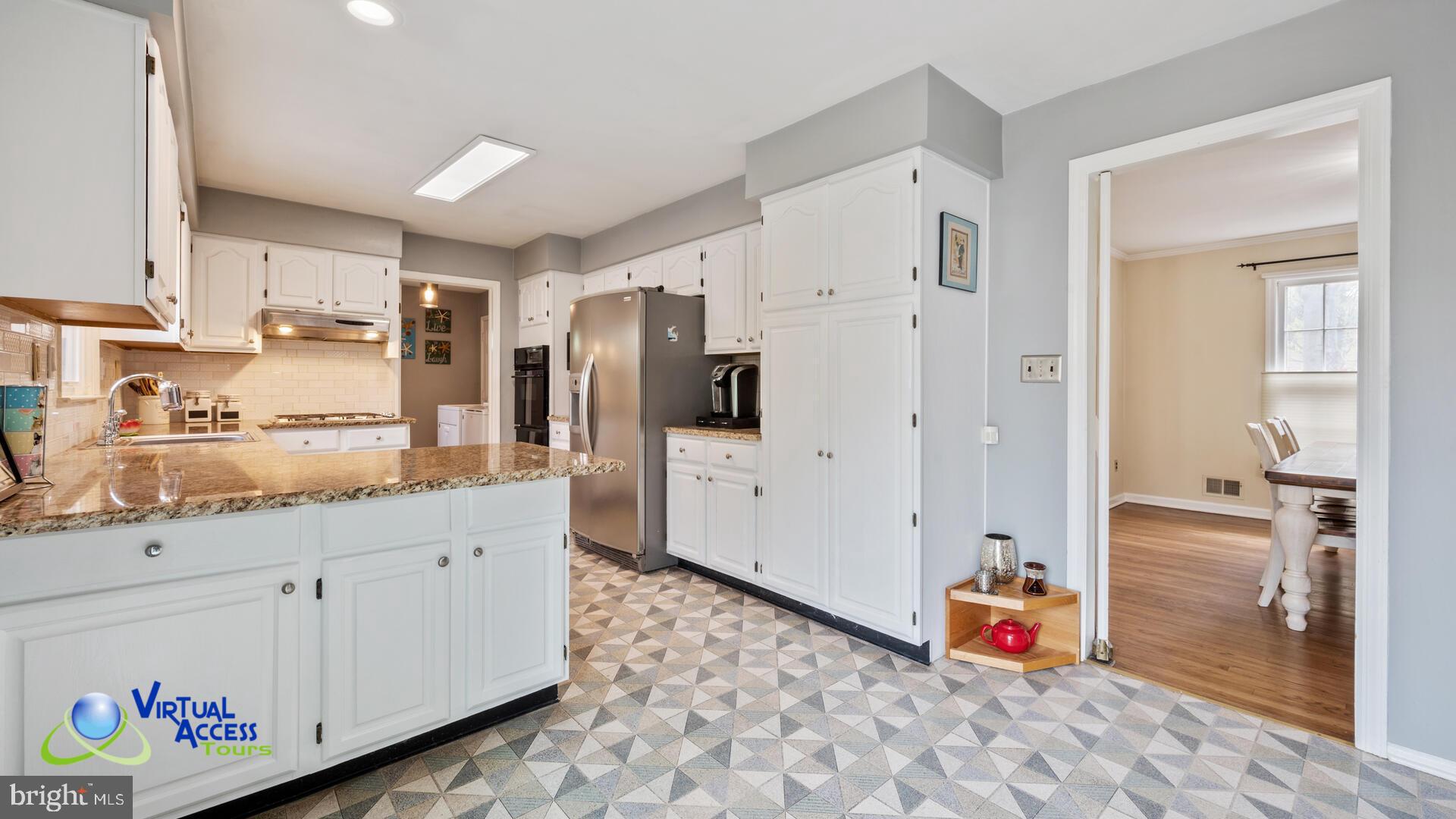 17 Melville Road Princeton Junction, NJ 08550 - Photo 8 of 40 Kitchen