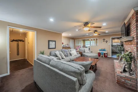 $249,990 | 613 Overlook Drive North, Kerens, TX 75144