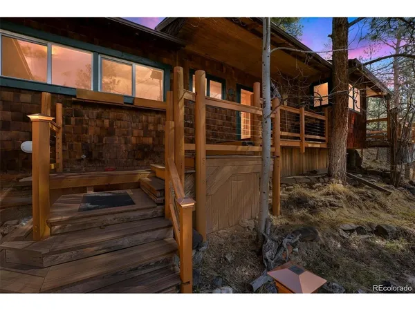 $749,900 | 27407 Upper Cold Spring, Golden, CO 80401