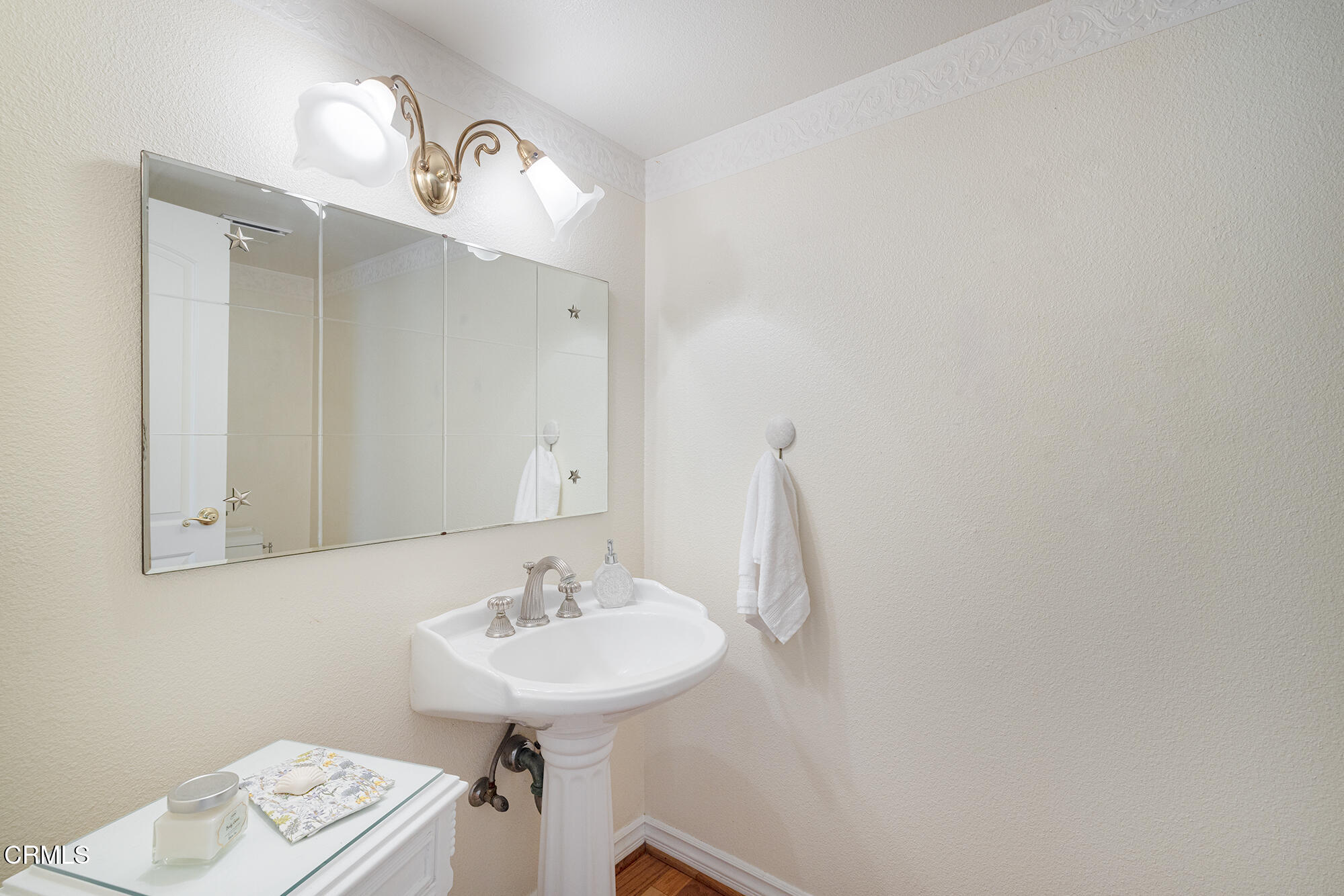 1590 Frazier Street Camarillo, CA 93012 - Photo 12 of 38 Downstairs Powder