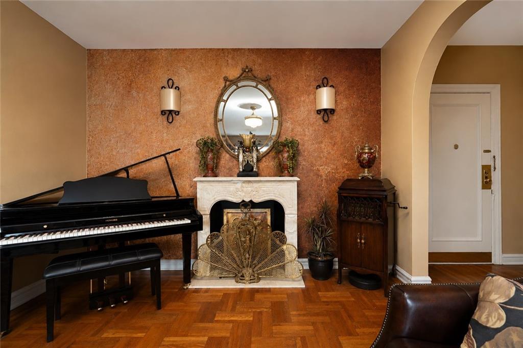 8701 Shore Road, Unit 528 Brooklyn, NY 11209 - Photo 11 of 21 Gallery Image 11