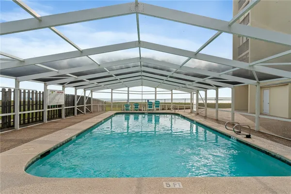 $269,900 | 4242 Gulfbreeze Boulevard, Unit 605, Corpus Christi, TX 78402