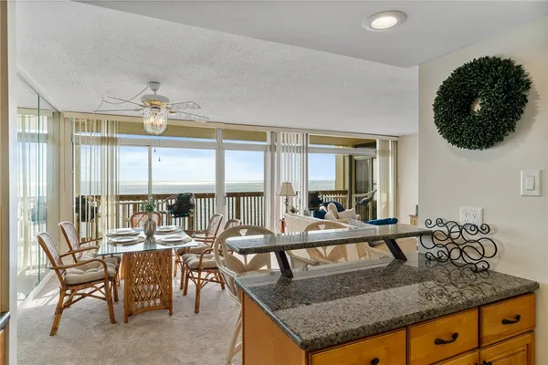 $269,900 | 4242 Gulfbreeze Boulevard, Unit 605, Corpus Christi, TX 78402