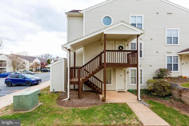 $1,950 | 9381 Scarlet Oak Drive, Manassas, VA 20110