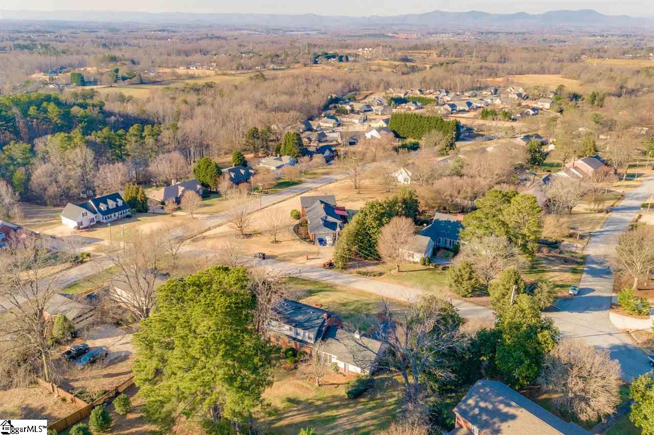255 Sheffield Road Greer, SC 29651 - Photo 33 of 35