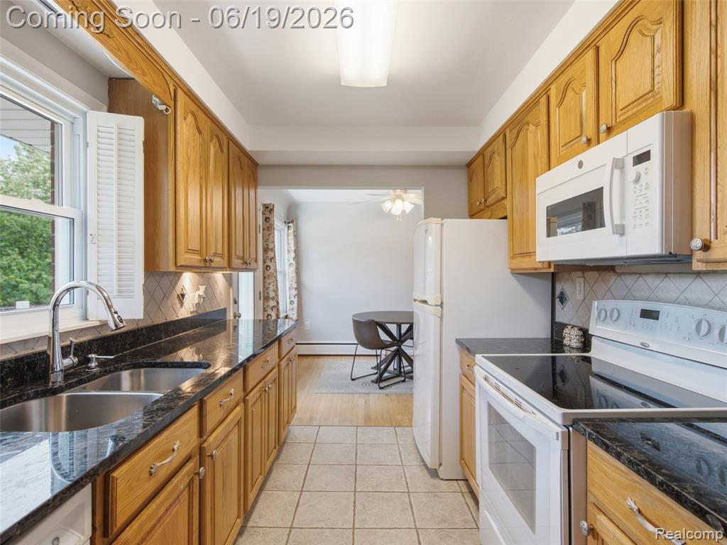 24 Nevada Avenue Rochester Hills, MI 48309 - Photo 23 of 34