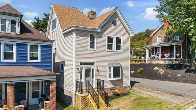 $265,000 | 217 Pennsylvania Avenue, Pittsburgh, PA 15202