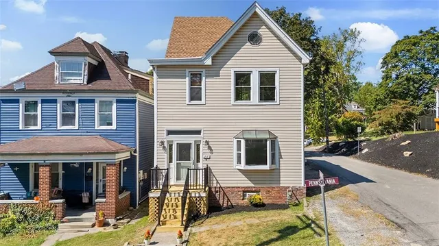 $250,000 | 217 Pennsylvania Avenue, Pittsburgh, PA 15202