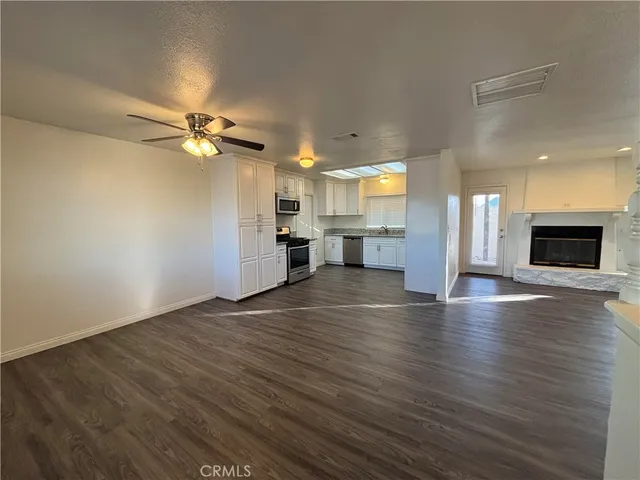 $429,000 | 15137 Luna Road, Victorville, CA 92392