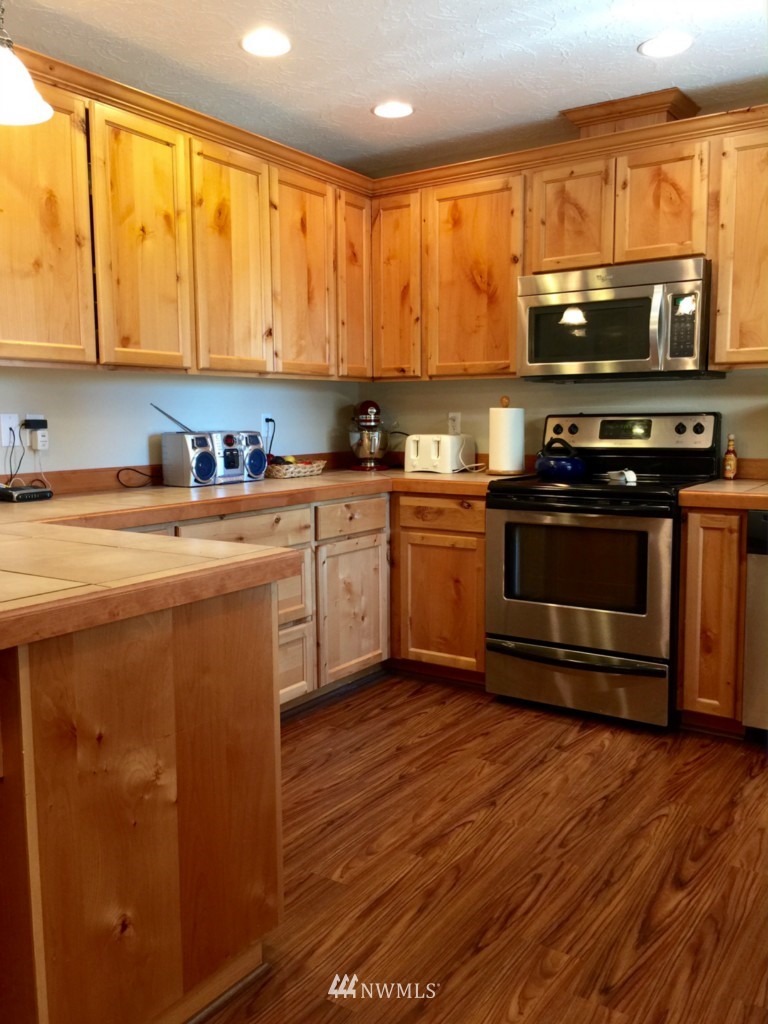 268 Niemi Road Longview, WA 98632 - Photo 6 of 25