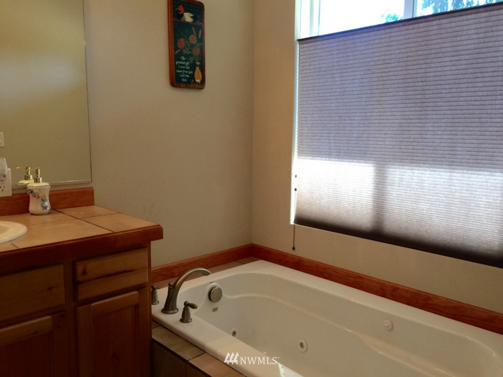 268 Niemi Road Longview, WA 98632 - Photo 10 of 25