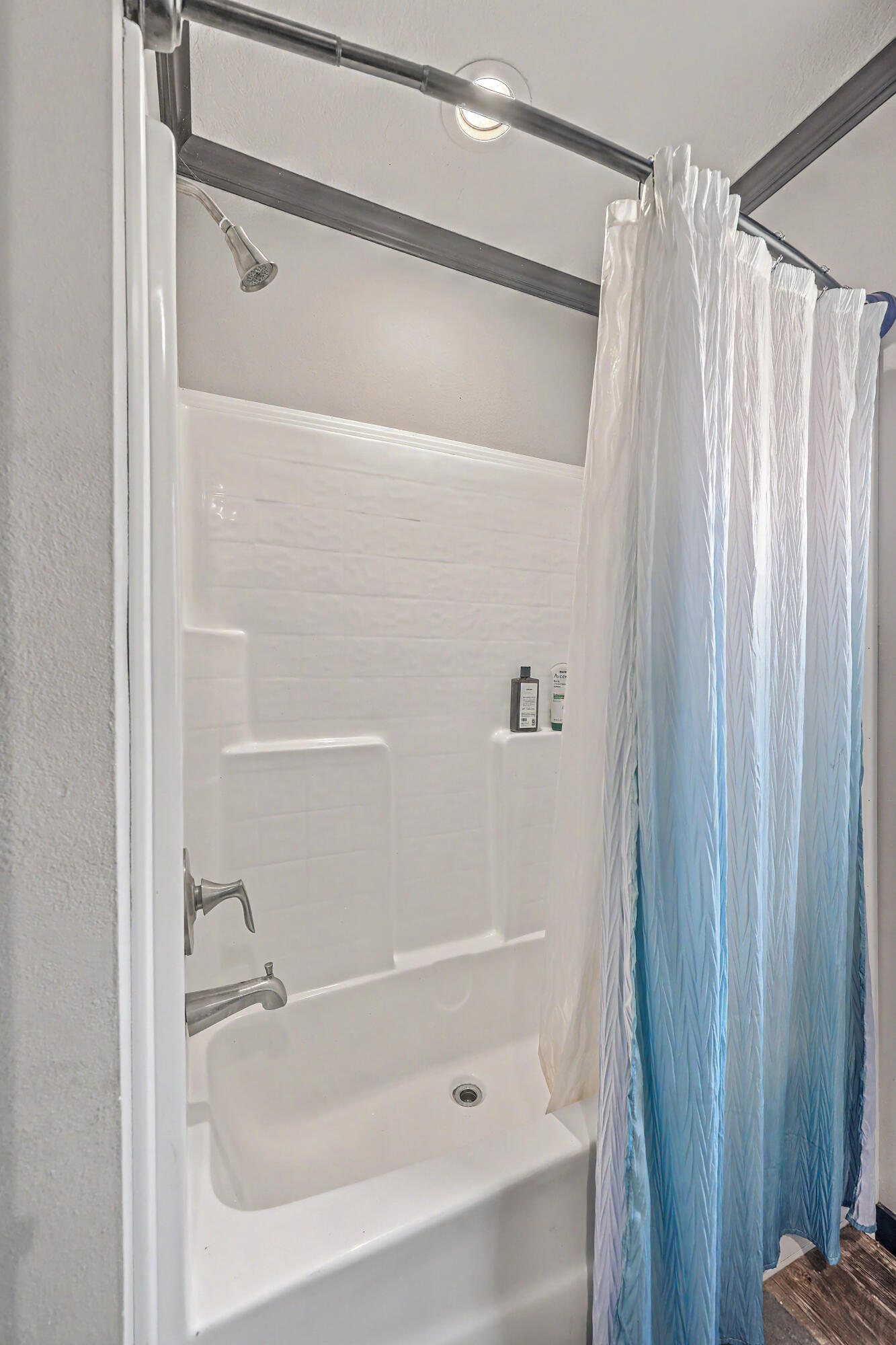654 Second Texas Road St. George, SC 29477 - Photo 19 of 36 Hall Bathroom