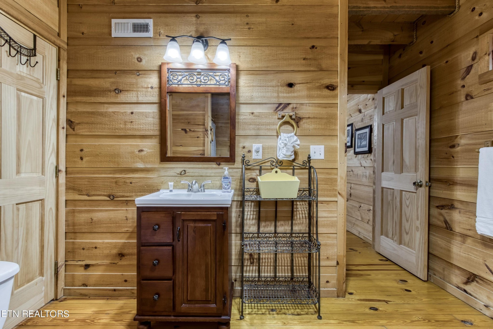 2505 Wildcat Ridge Road Sevierville, TN 37862 - Photo 36 of 48 Gallery Image 36