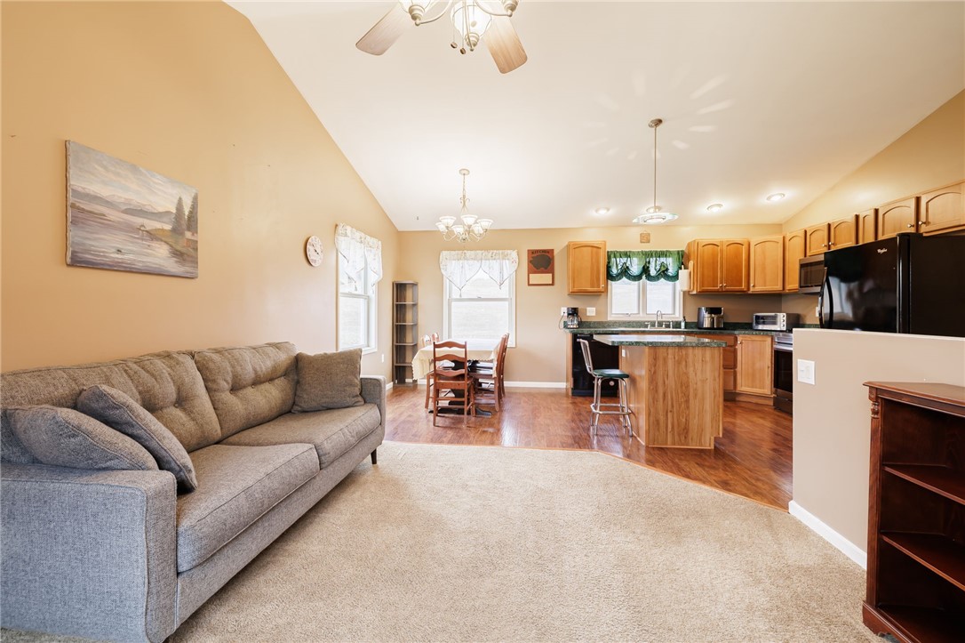 4876 Farnsworth Road Marion, NY 14505 - Photo 14 of 37