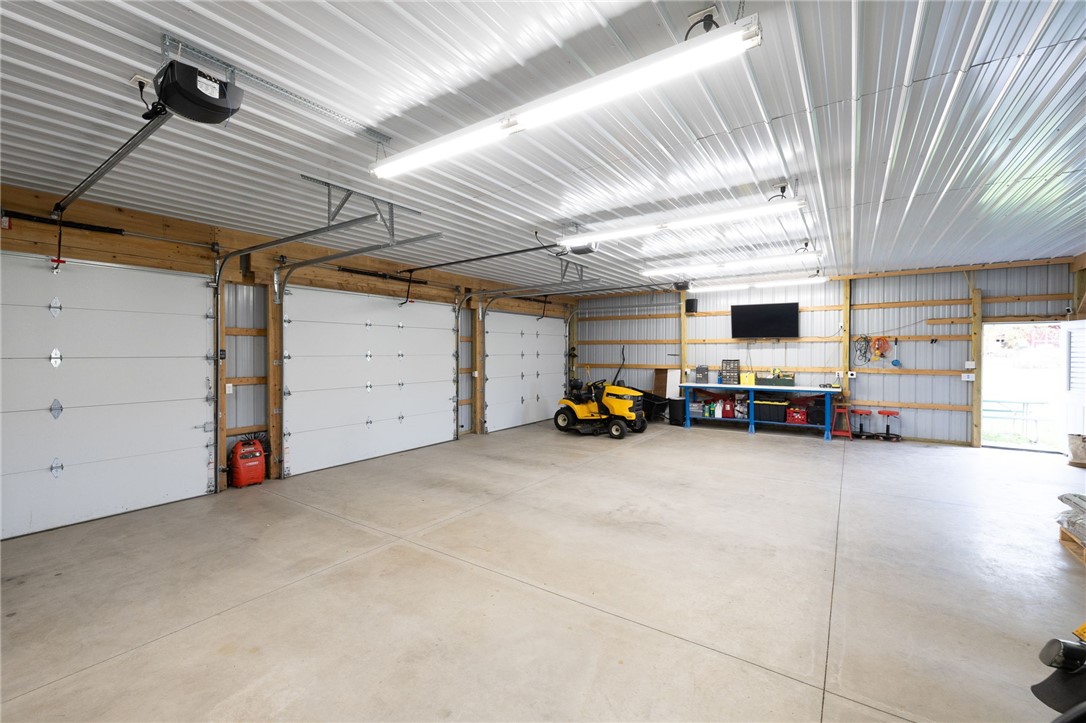 4876 Farnsworth Road Marion, NY 14505 - Photo 26 of 37