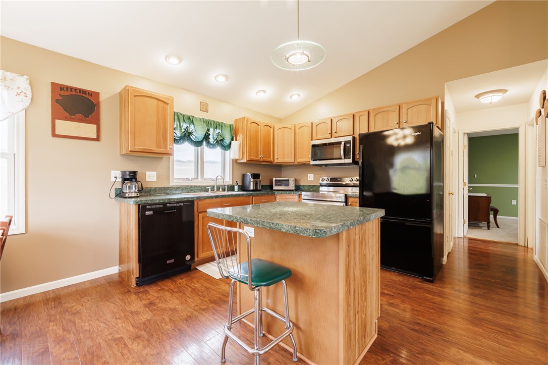 4876 Farnsworth Road Marion, NY 14505 - Photo 6 of 37