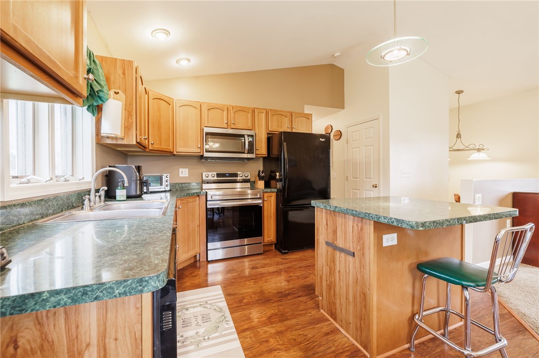 4876 Farnsworth Road Marion, NY 14505 - Photo 10 of 37