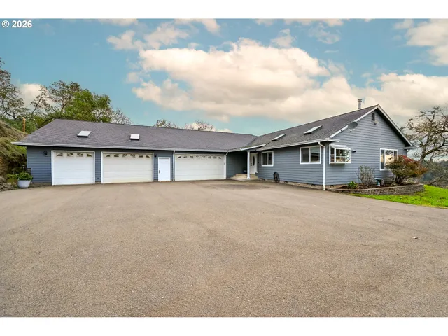 $689,950 | 658 Ryan Heights Lane, Roseburg, OR 97470