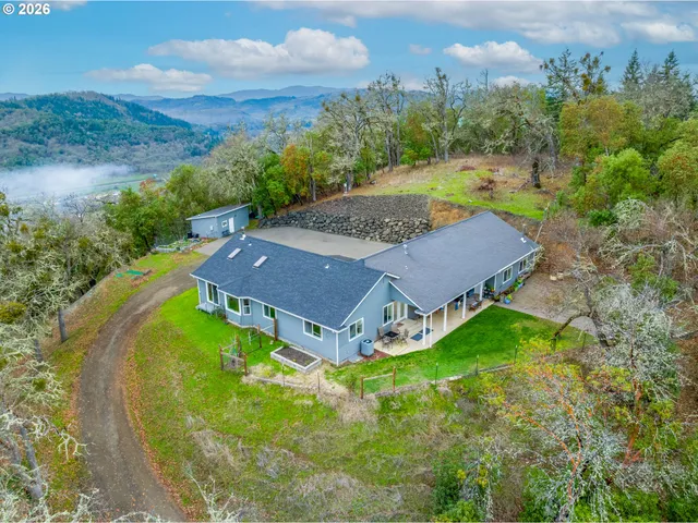 $689,950 | 658 Ryan Heights Lane, Roseburg, OR 97470