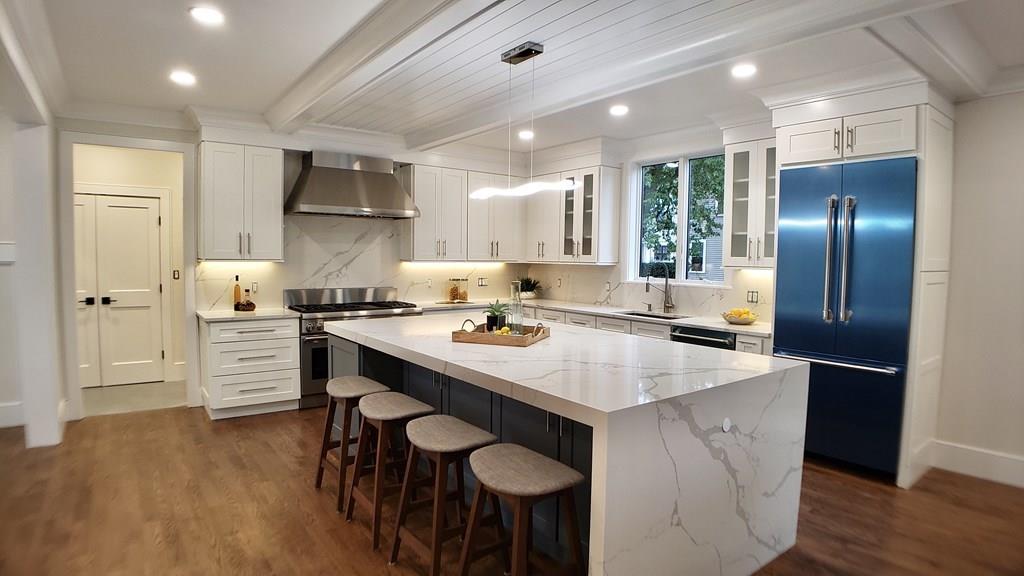 11 Shute Path Newton, MA 02459 - Photo 3 of 13 Gallery Image 3
