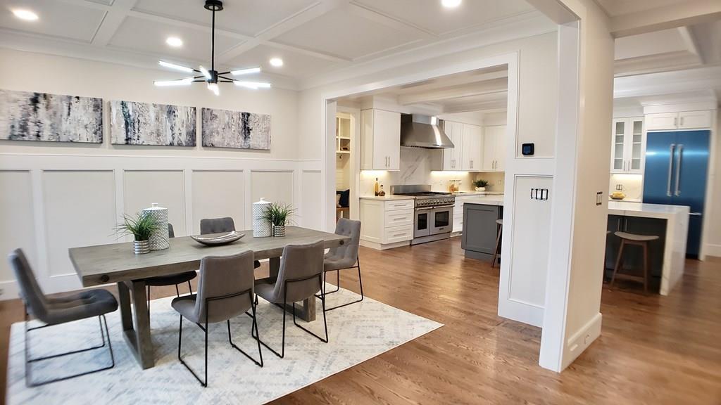 11 Shute Path Newton, MA 02459 - Photo 4 of 13 Gallery Image 4