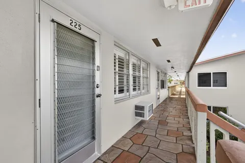 $75,000 | 225 Bedford East, Unit 225, West Palm Beach, FL 33417