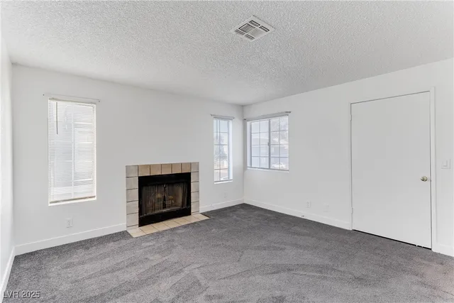 $975 | 4221 Terrestrial Drive, Unit 226, Las Vegas, NV 89115