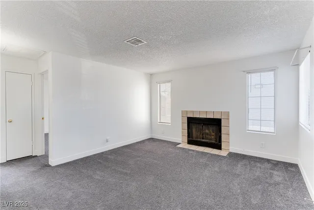 $975 | 4221 Terrestrial Drive, Unit 226, Las Vegas, NV 89115