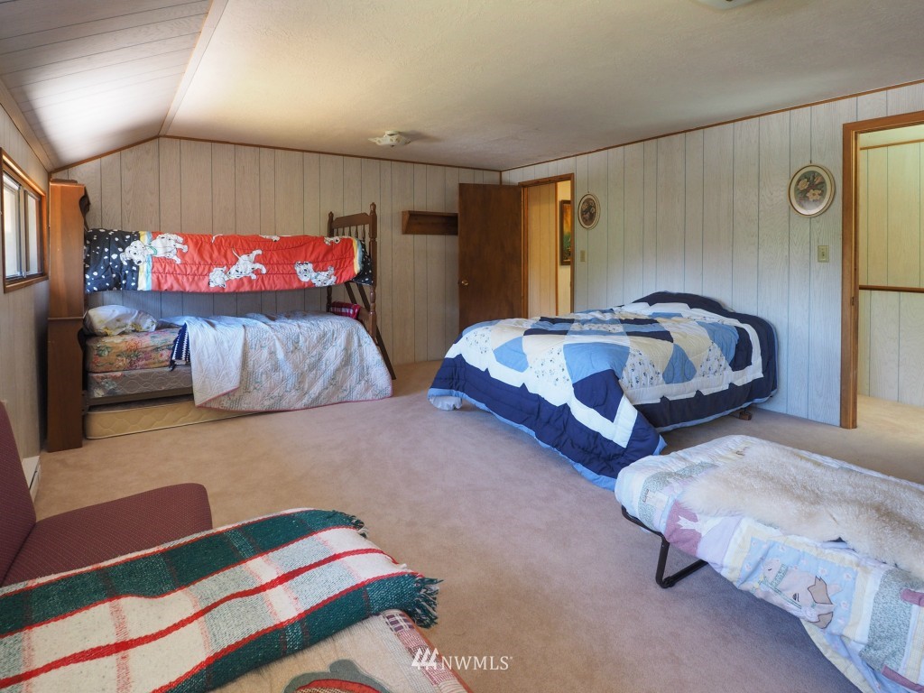 200 Hazel Point Road Quilcene, WA 98376 - Photo 14 of 25 Gallery Image 14