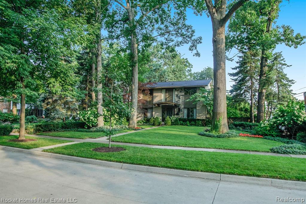 2 Cambridge Boulevard Pleasant Ridge, MI 48069 - Photo 3 of 50