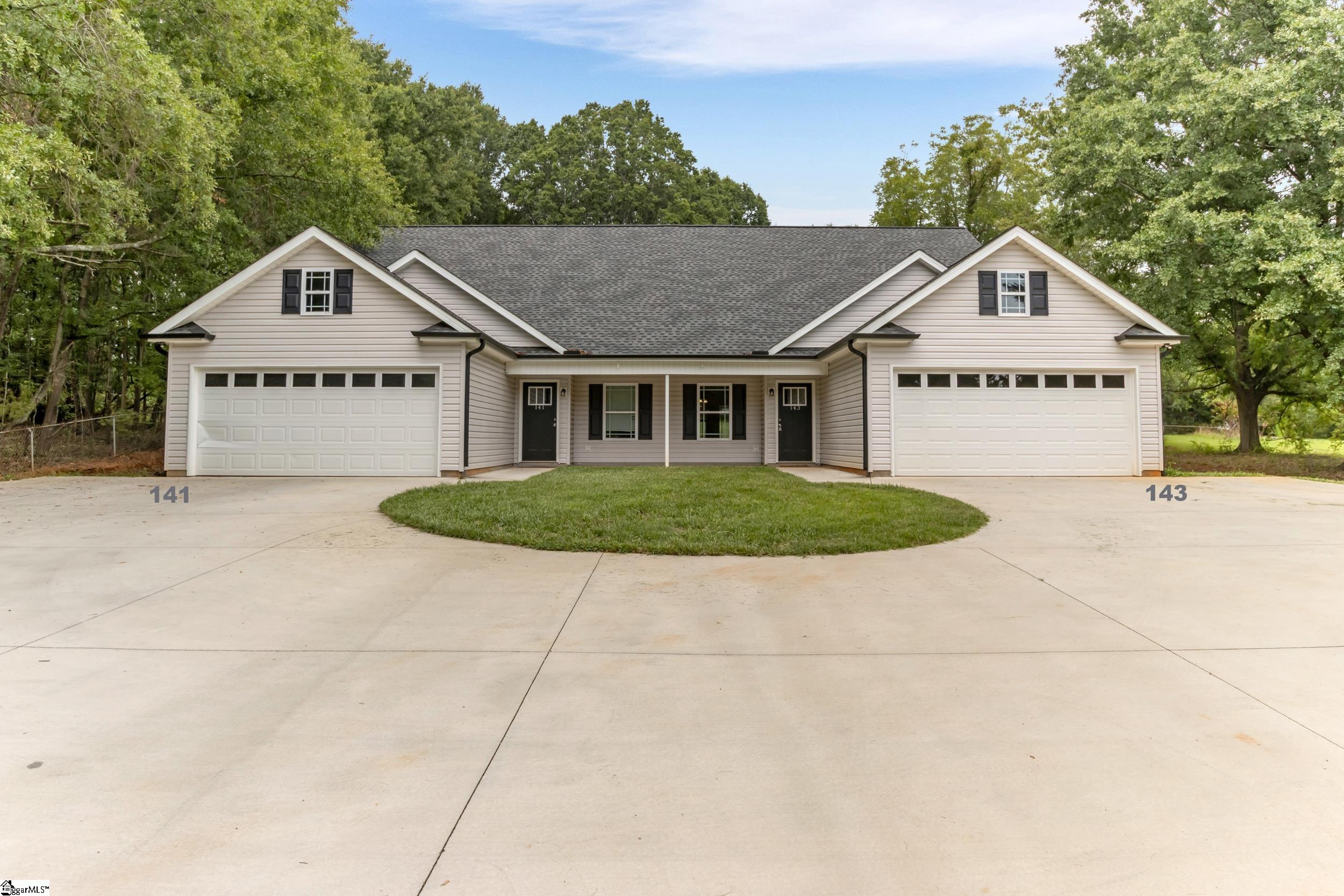 141 Sandifer Road Spartanburg, SC 29303 - Photo 1 of 38 Gallery Image 1