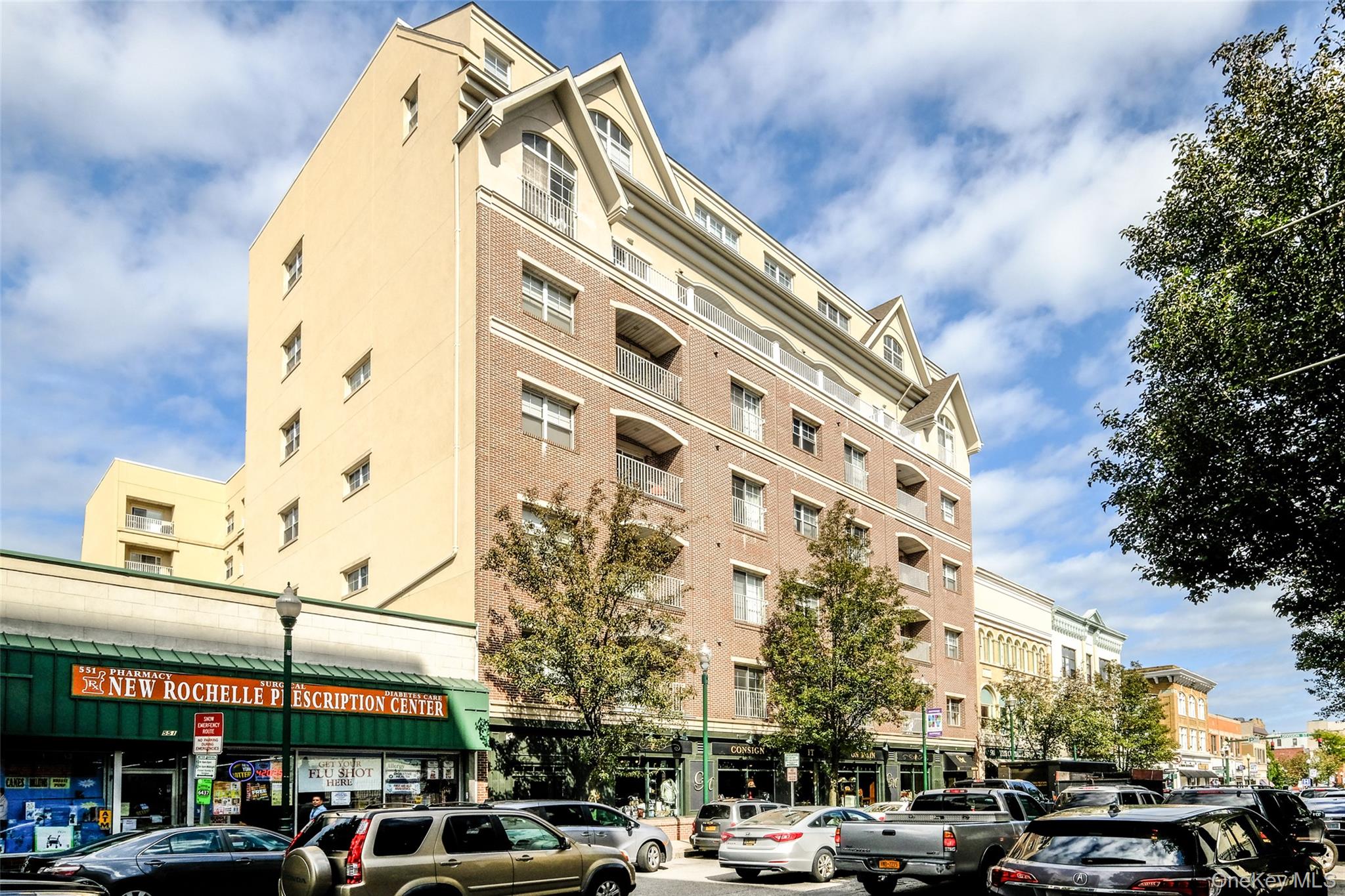 543 Main Street, Unit 402 New Rochelle, NY 10801 - Photo 20 of 21 View of building exterior